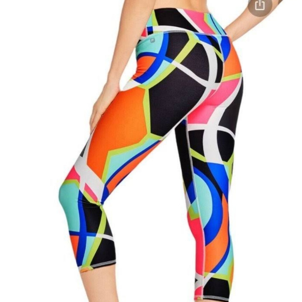 Fabletics popsicle print salar powerhold Capri leggings